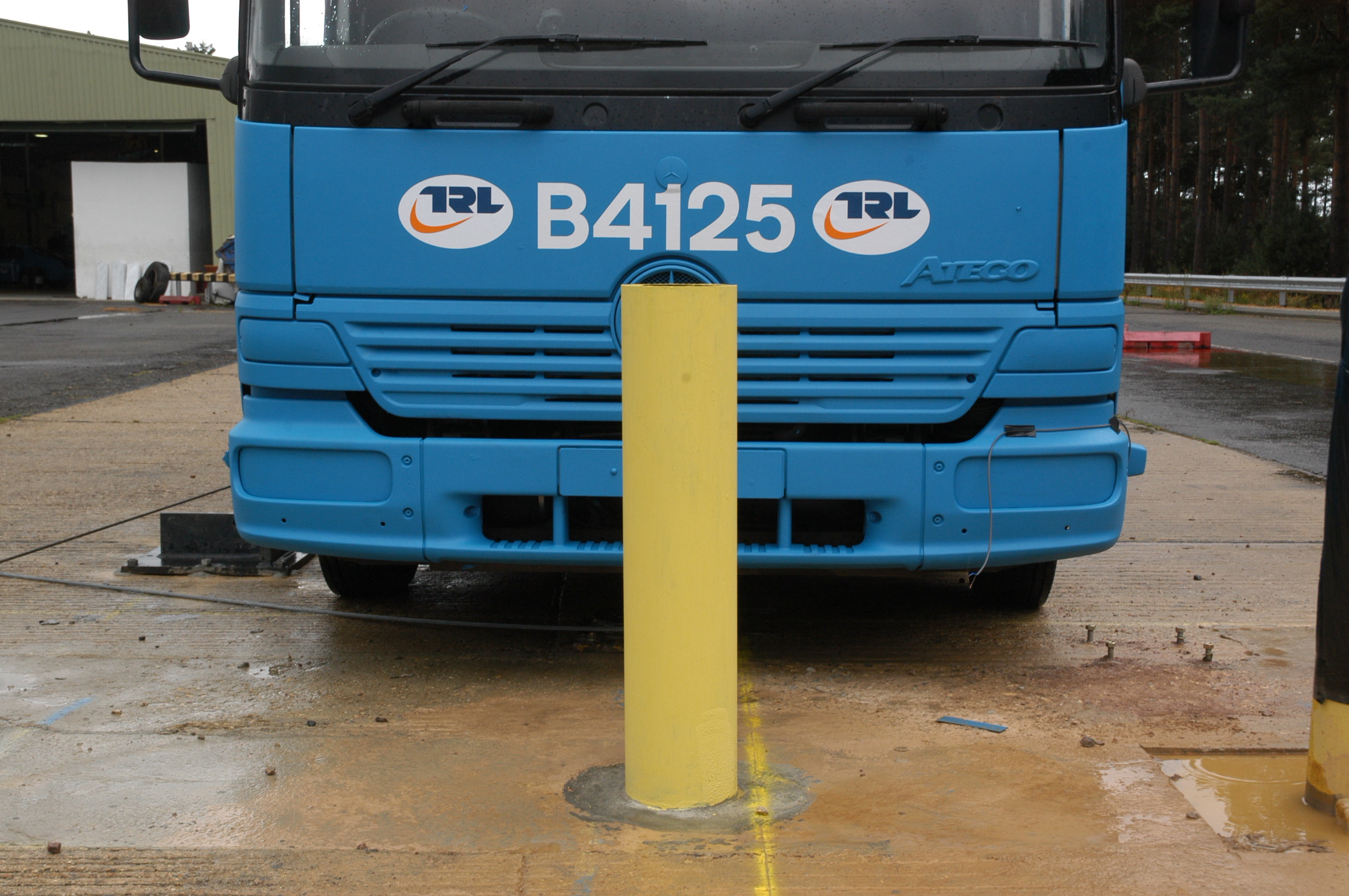 Crash-rated bollards in an urban setting